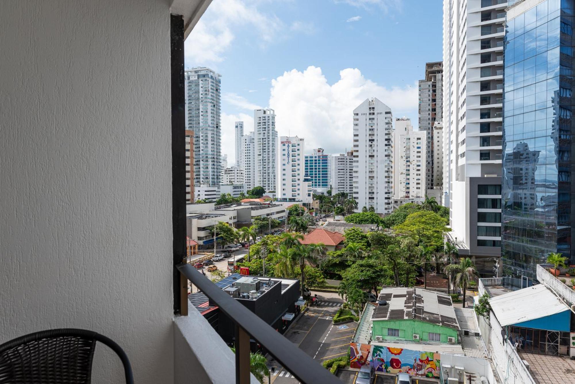 Apartment En Bocagrande - Piscina, Jacuzzi Y Mar