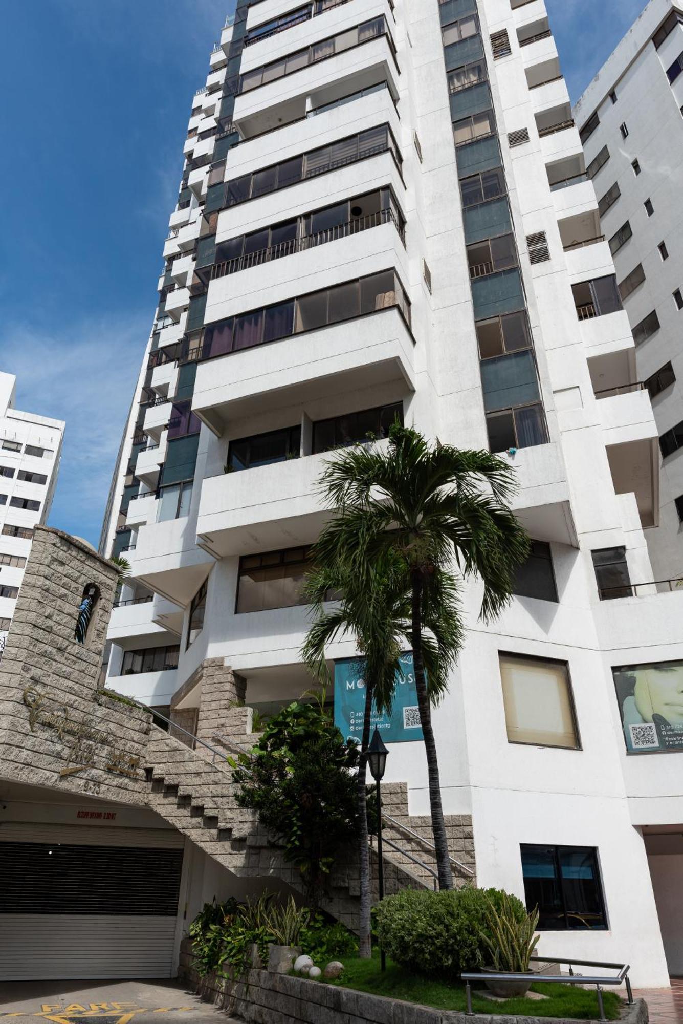 Apartment En Bocagrande - Piscina, Jacuzzi Y Mar *