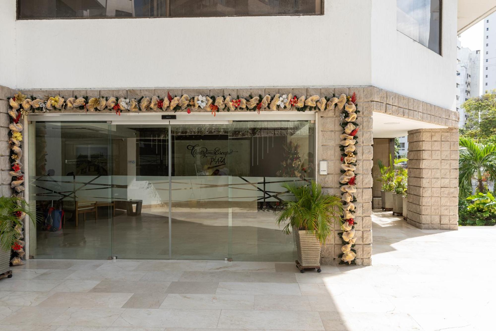 En Bocagrande - Piscina, Jacuzzi Y Mar