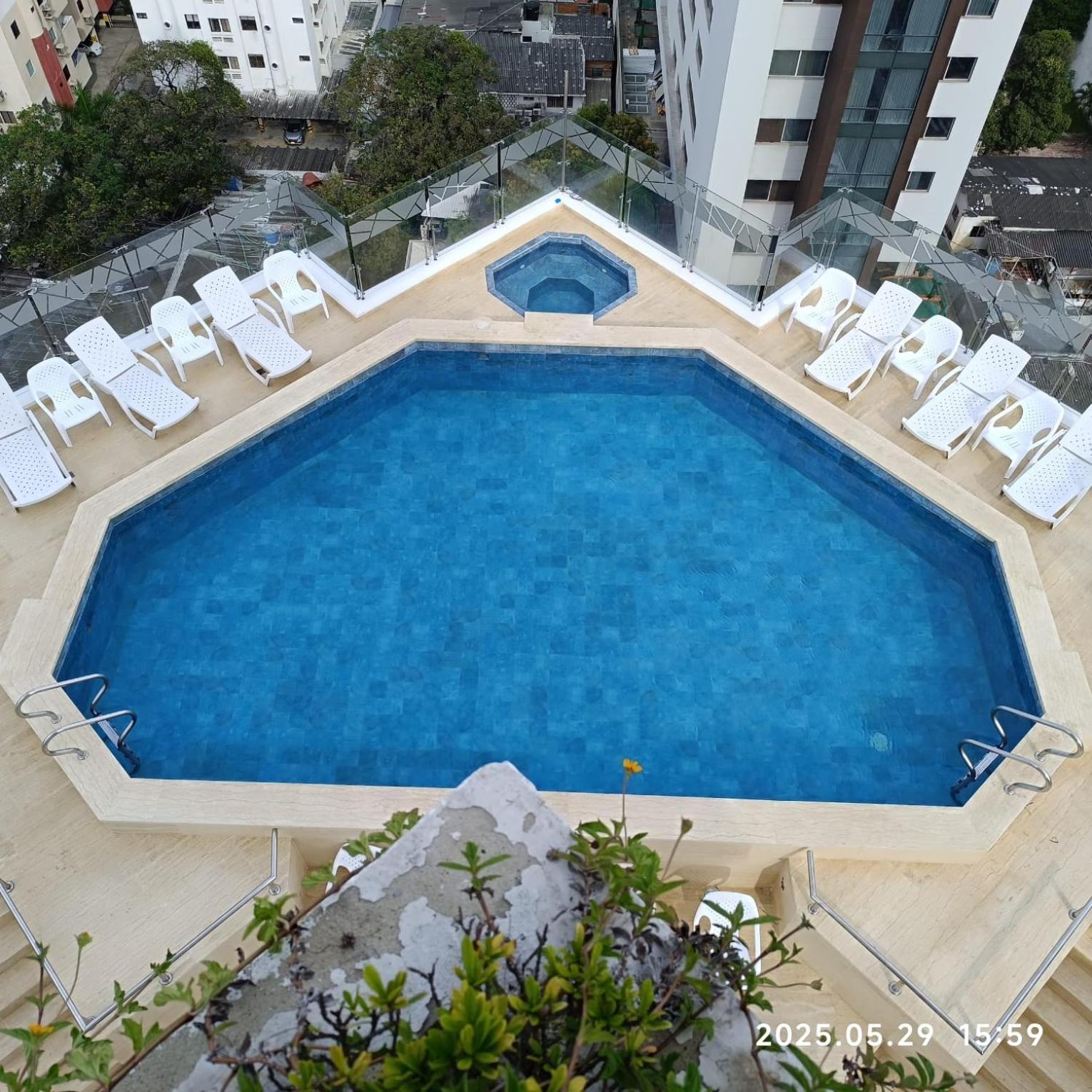En Bocagrande - Piscina, Jacuzzi Y Mar Apartment